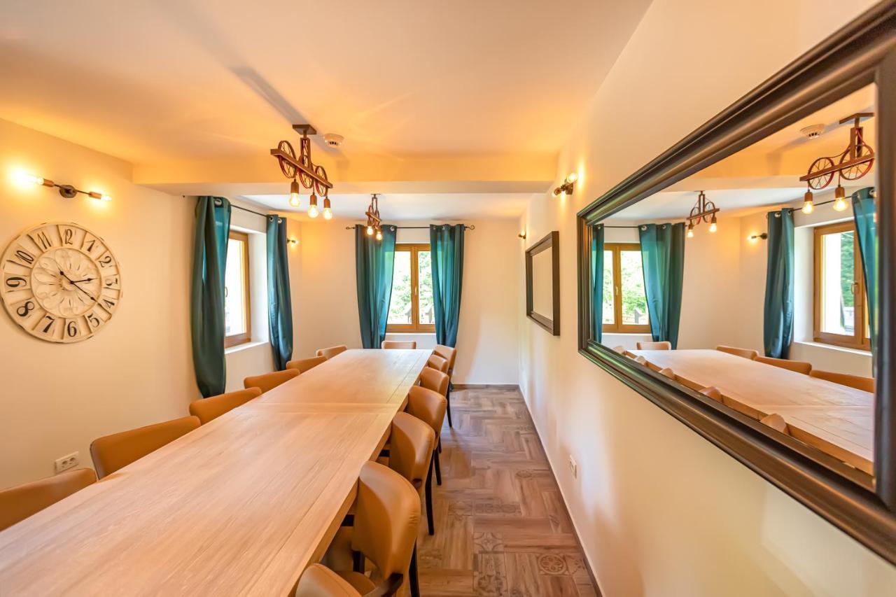 Chiba Chalet Timisu de Jos Buitenkant foto